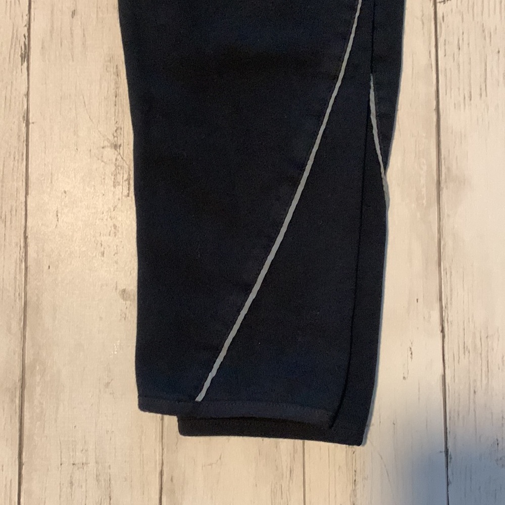 Nike standard fit Sweatpants SZ Medium - Picture 3 of 4